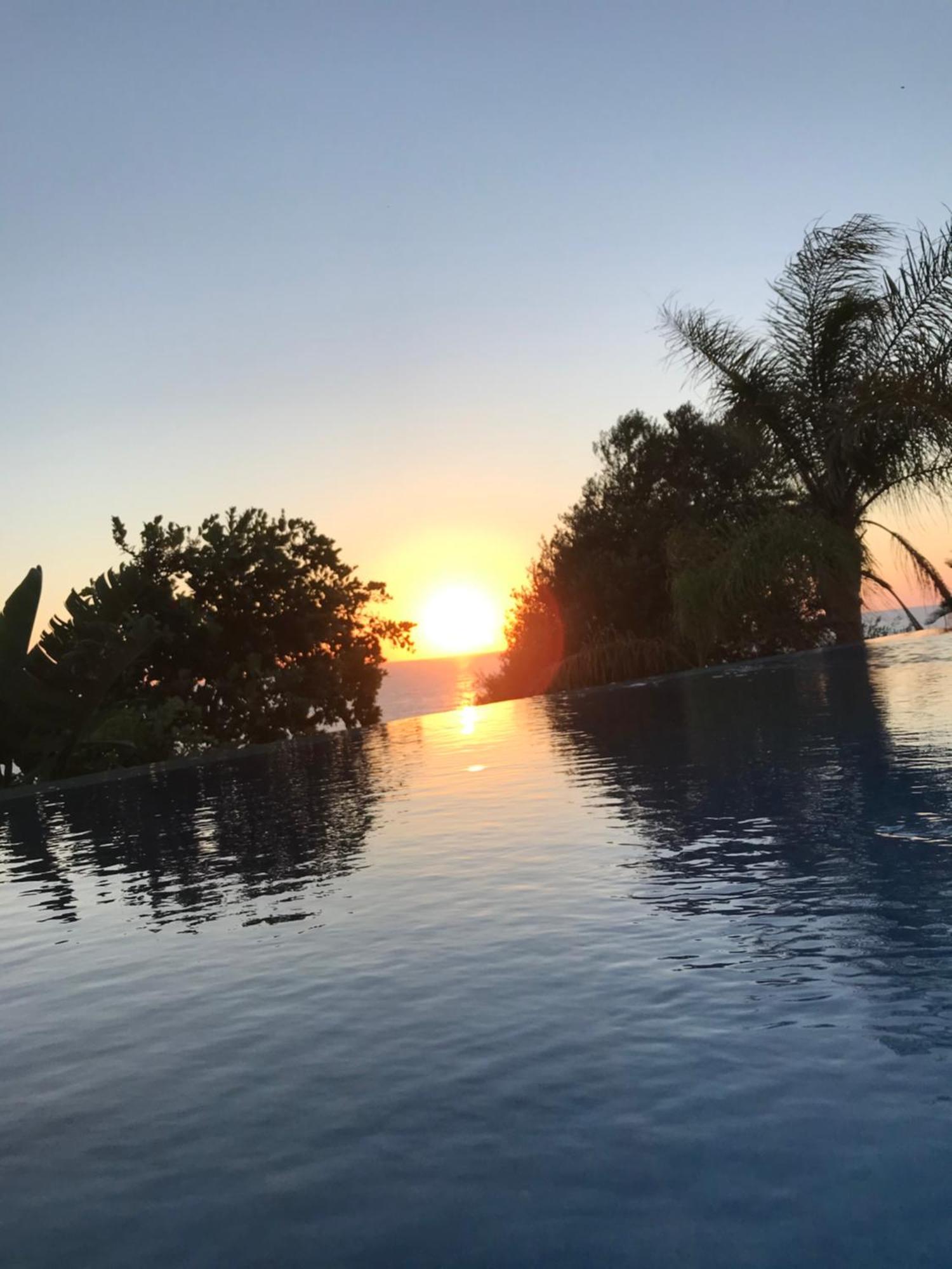 Sunset View Mermaid Villa Помос Экстерьер фото